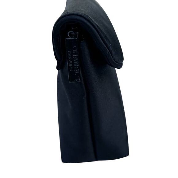 CHANEL Parfums Black Satin Makeup Clutch Cosmetics Bag Zipper & Magnetic Closure - Picture 3 of 7